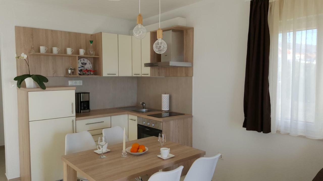 Apartments Anaivana Trogir Eksteriør billede