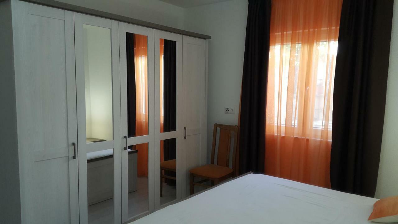 Apartments Anaivana Trogir Eksteriør billede